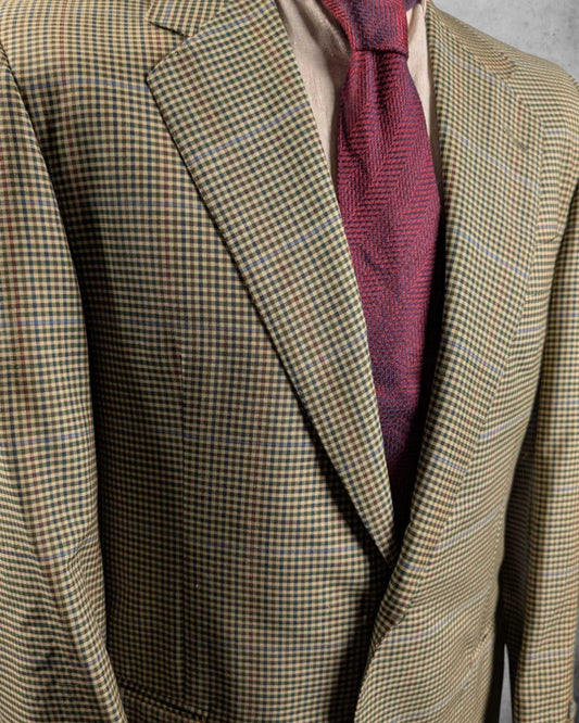 Callaghans Sakko in braunem Karomuster detailaufnahme