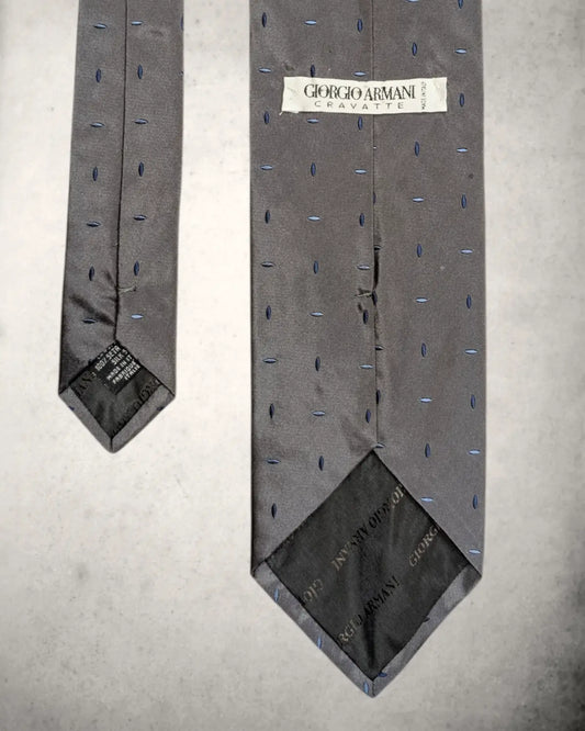 Vintage Giorgio Armani Seidenkrawatte in Grau mit originalem Etikett