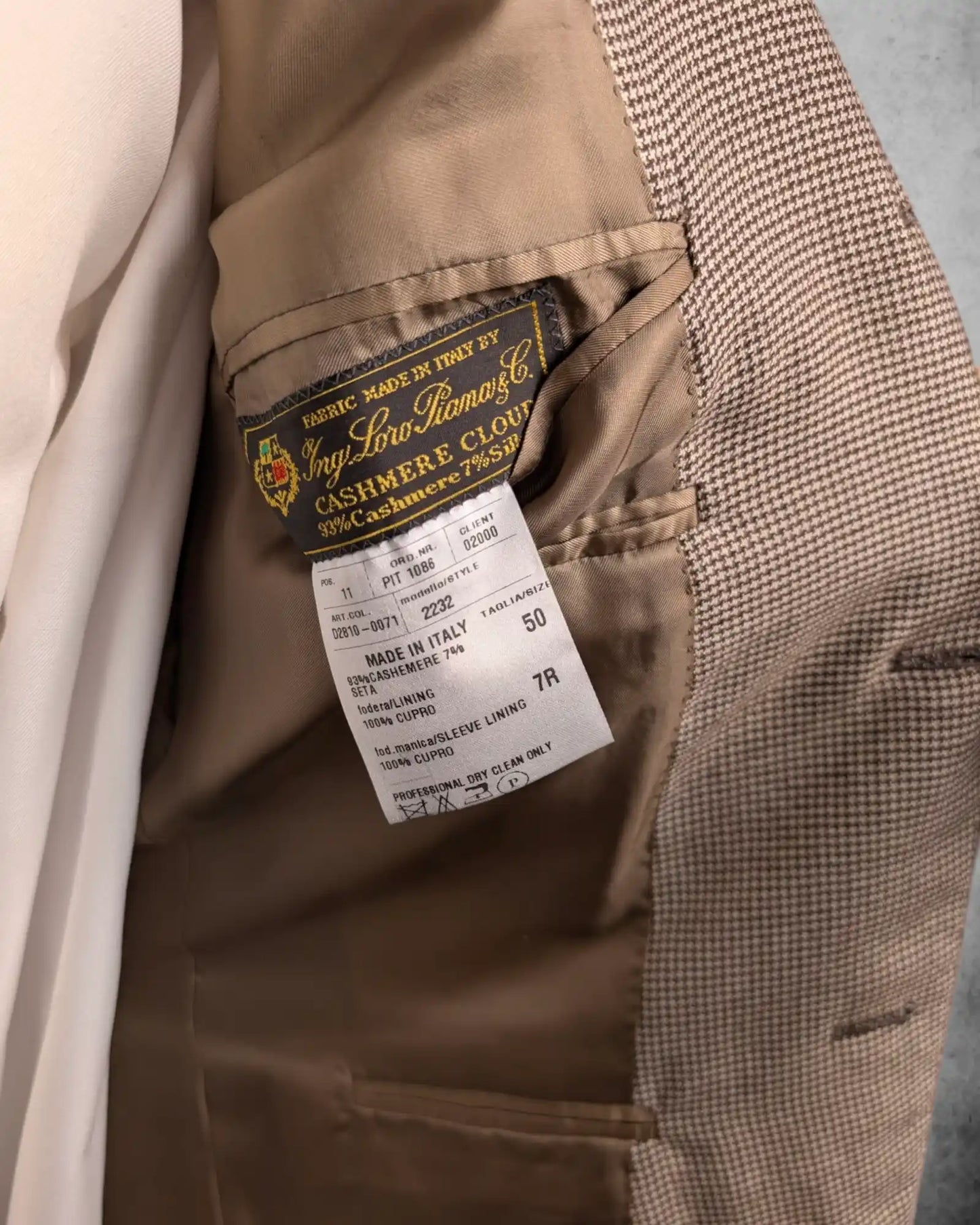 Etikett von Loro Piana Cashmere Cloud