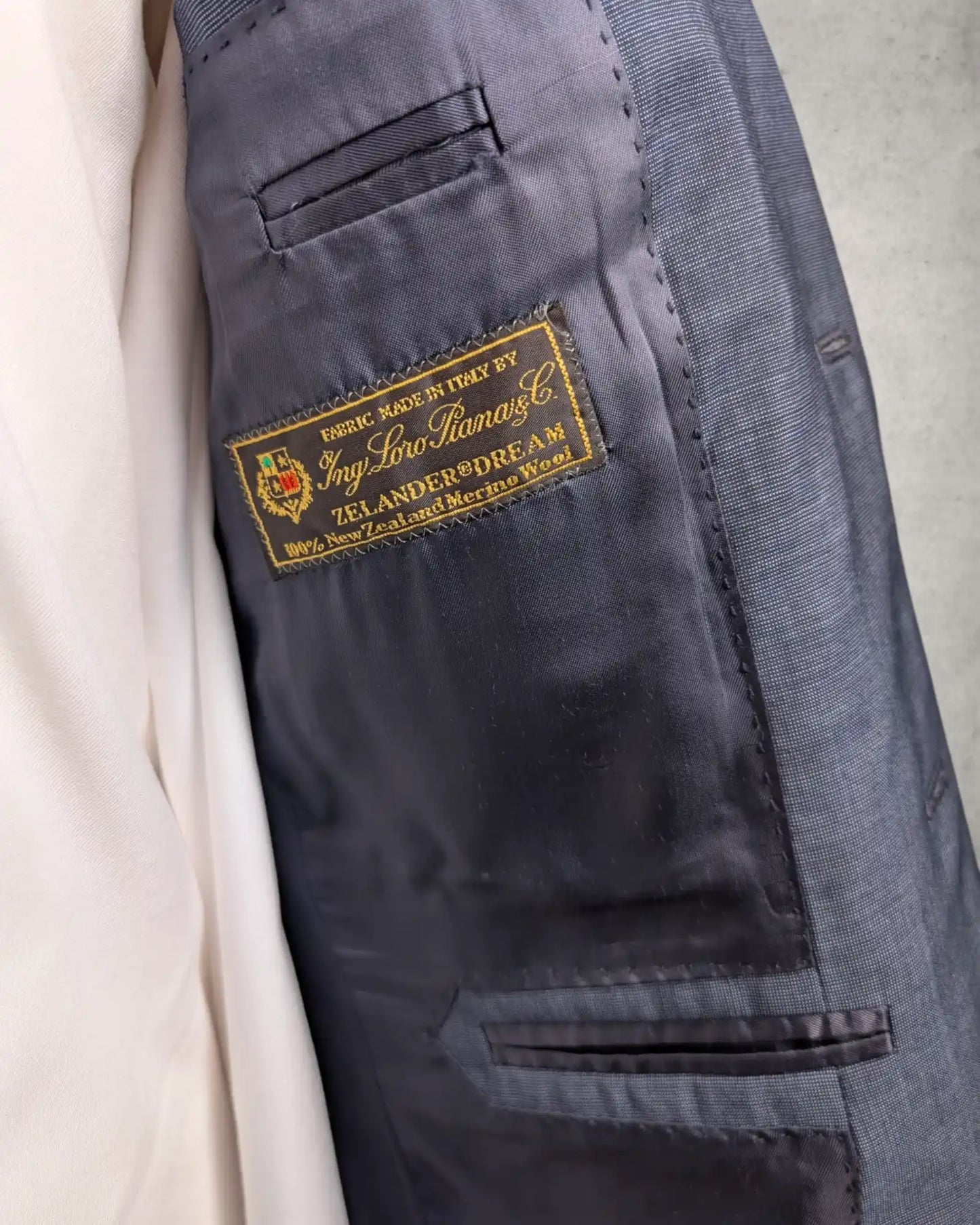 Loro Piana Herrensakko in der Innenansicht