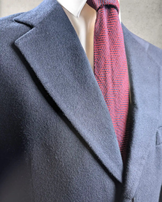 Revers eines Herrensakkos