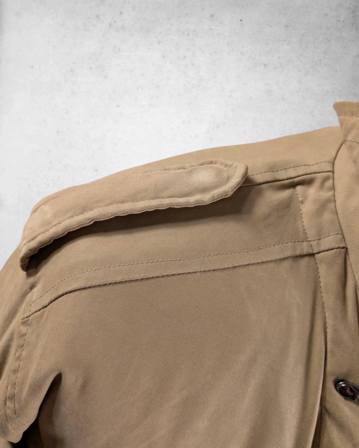 Schulterpatch einer klassischen Herrenjacke