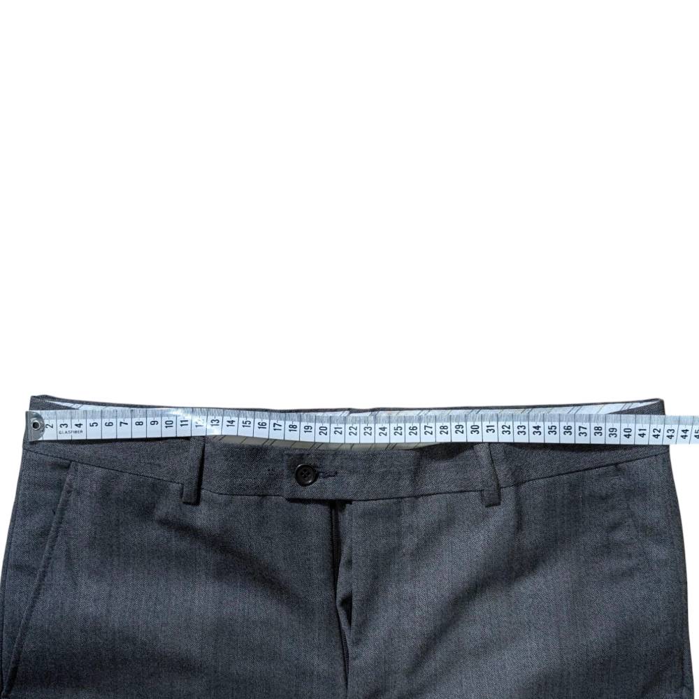So wird der Bund einer Hose vermessen