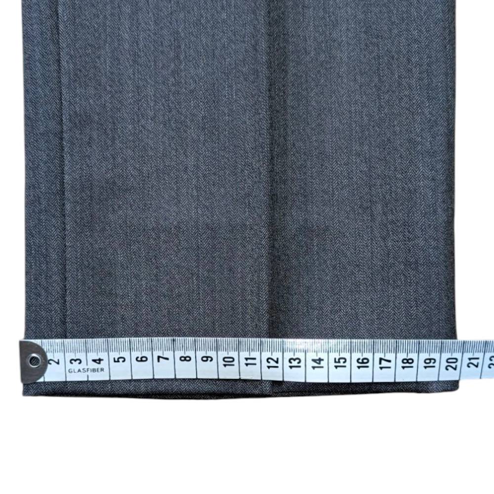 So wird die Manschette einer Hose vermessen