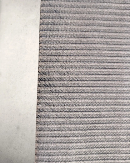 gebrauchte Seidenkrawatte von Armani mit Gebrauchsspuren