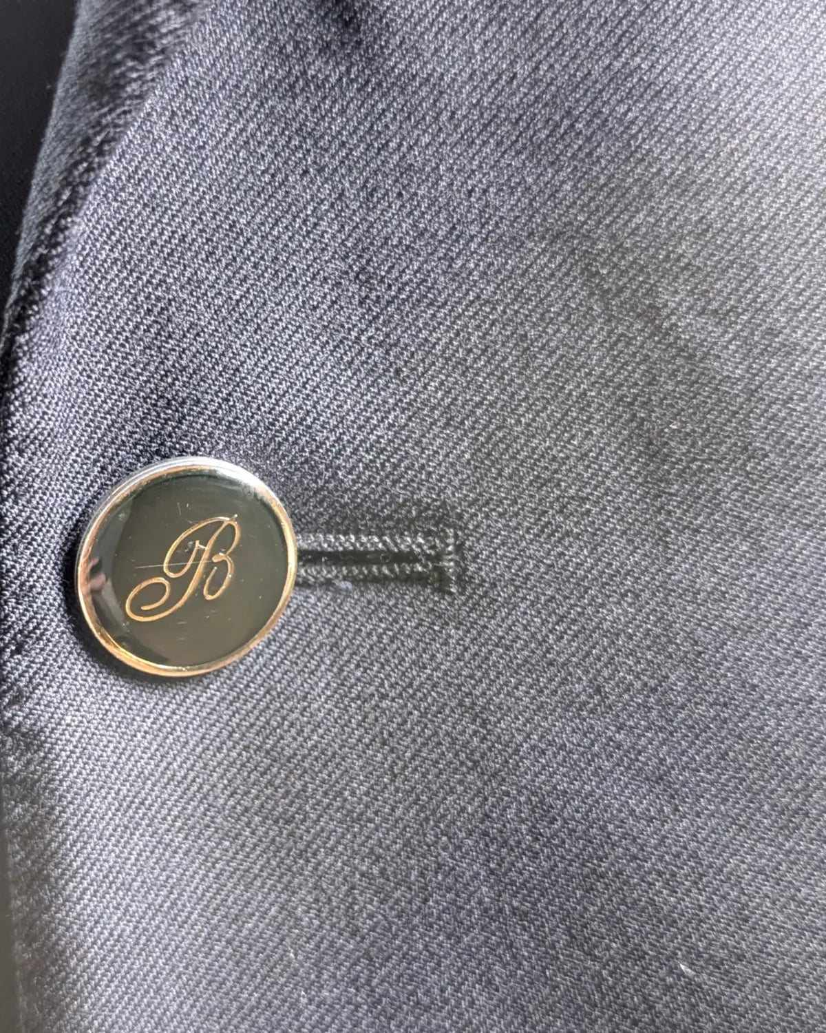 Belvest B-Logo Knopf an einem Doppelreiher Sakko in Navy