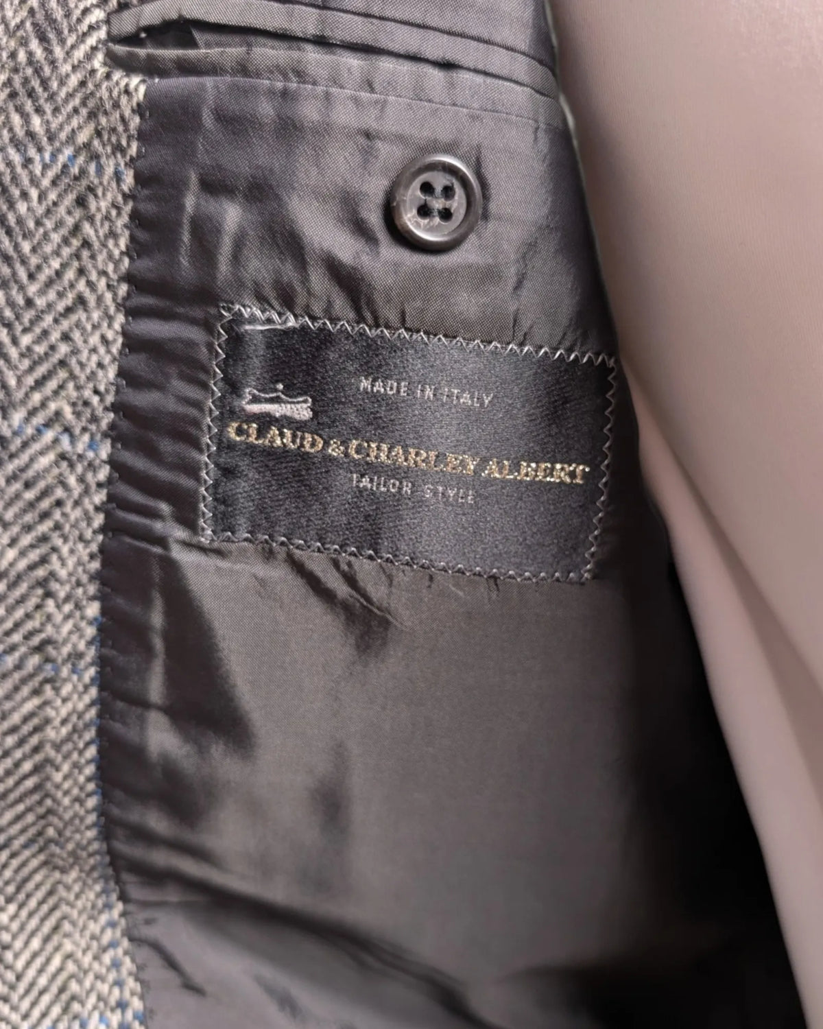 Claud & Charley Albert Sakko aus reiner Crombie Schurwolle, Gr. 52 in der Innenansicht