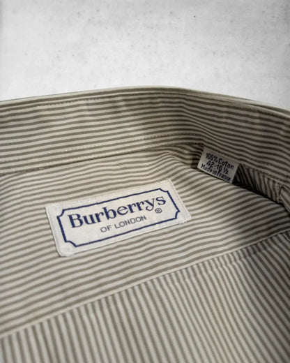 Burberrys Herrenhemd in grau-weiß
