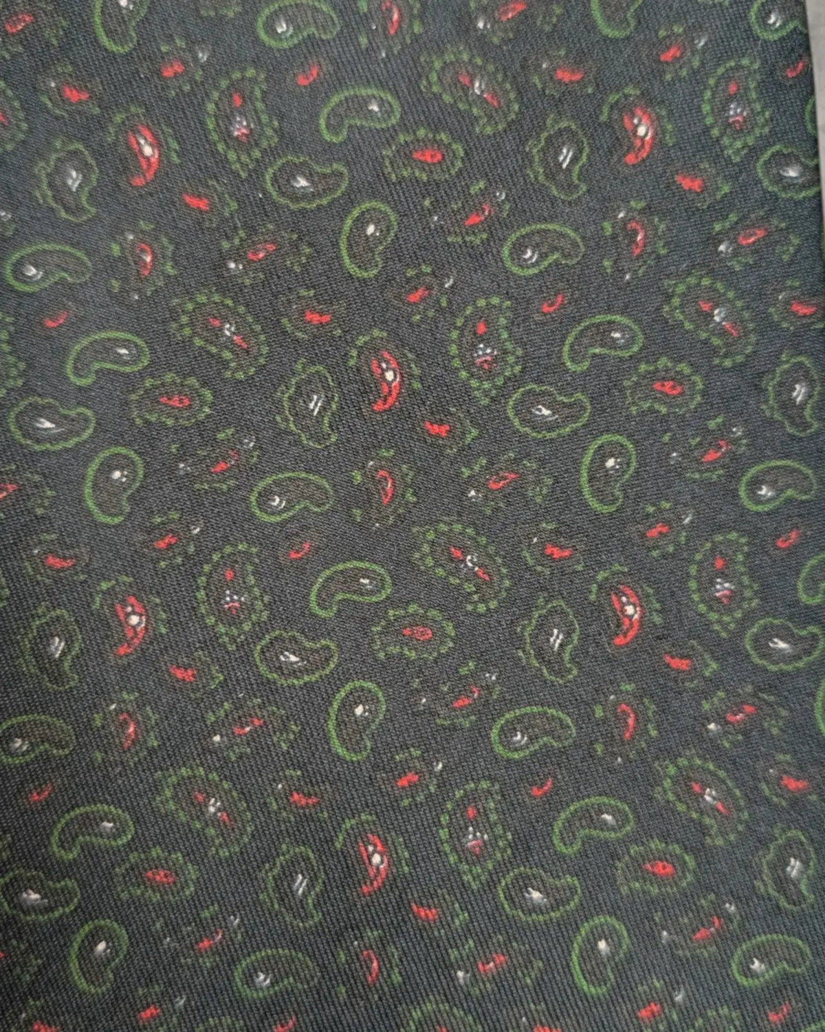 Holliday and Brown for Tie your tie Seidenkrawatte mit traumhaftem Paisley-Muster in schwarz grün und rot