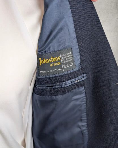 Johnstons of Elgin Etikett in einem Isaia 100% Kaschmir Sakko