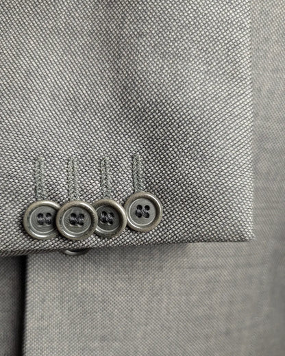 Kissing Buttons an einem Herrenanzug von Franceschini aus Vitale Barberis Canonico Stoff