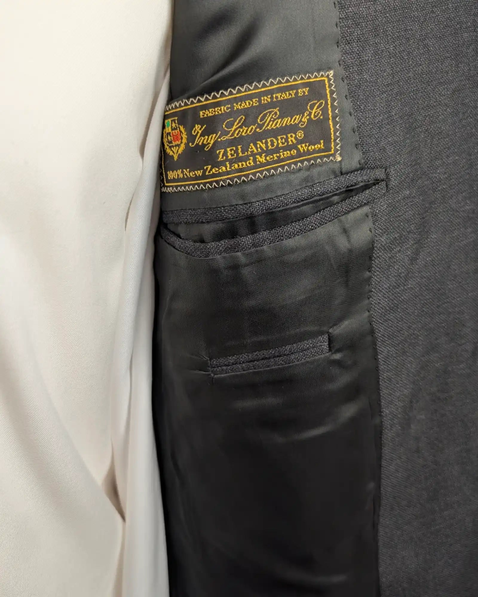 Herrensakko aus Loro Piana Zelander Merinowolle