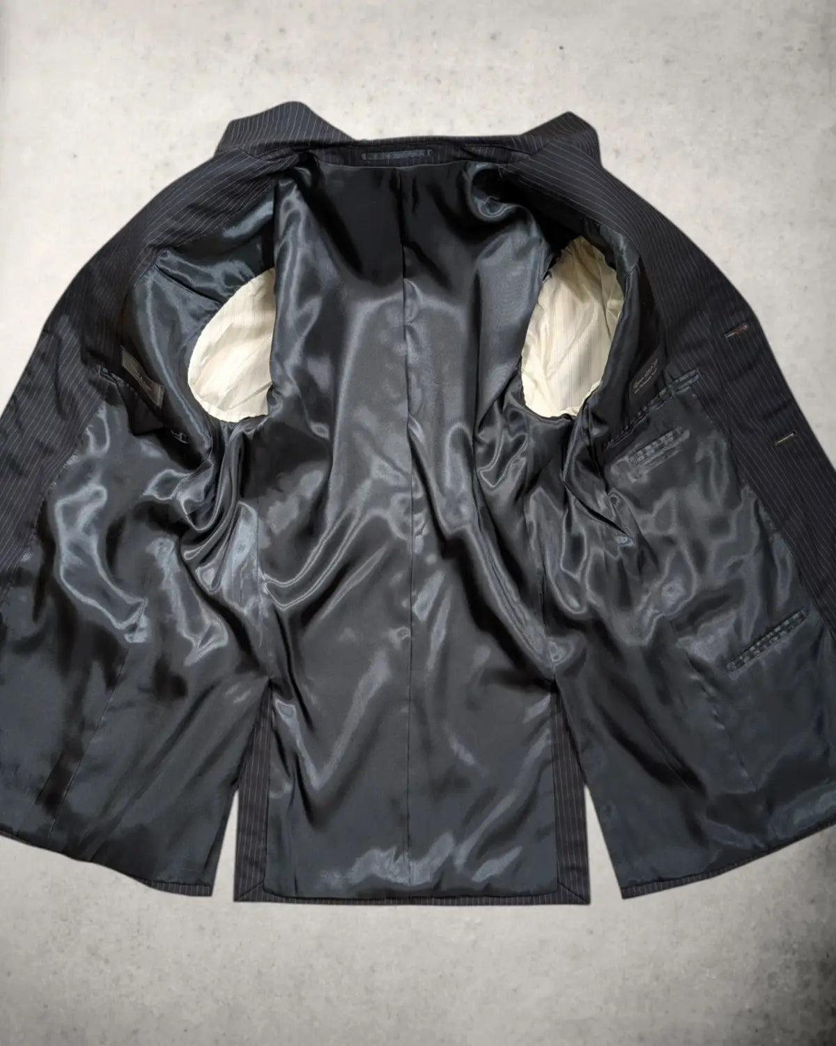 Innenansicht eines Nadelstreifen Sakkos von Steve&Collins