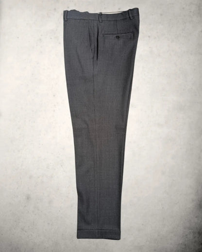 Klassisch geschnittene Anzughose von Franceschini in Größe 48, passend zum Sharkskin-Sakko.