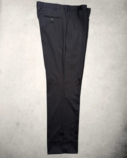 Anzughose im Nadelstreifendesign. Größe 48 Dunkelblau