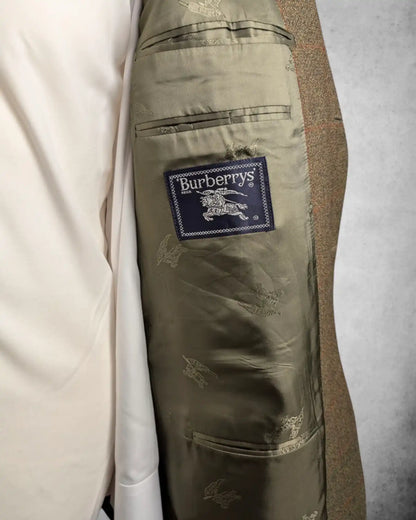 Burberrys Logo in einem Herrensakko