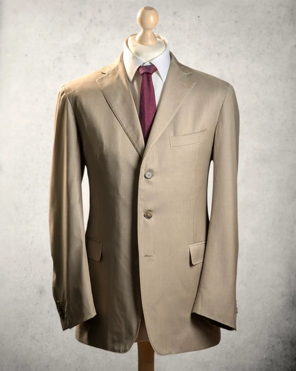 Beigefarbenes Herrensakko von Ermenegildo Zegna ind Größe 54