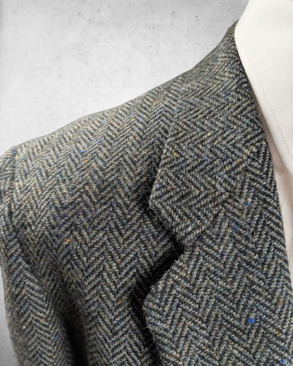 Detailansicht eines Giorgio Armani Herrensakkos