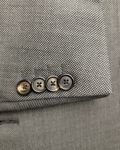 Ärmelknöpfe eines Nervesa Herrensakko