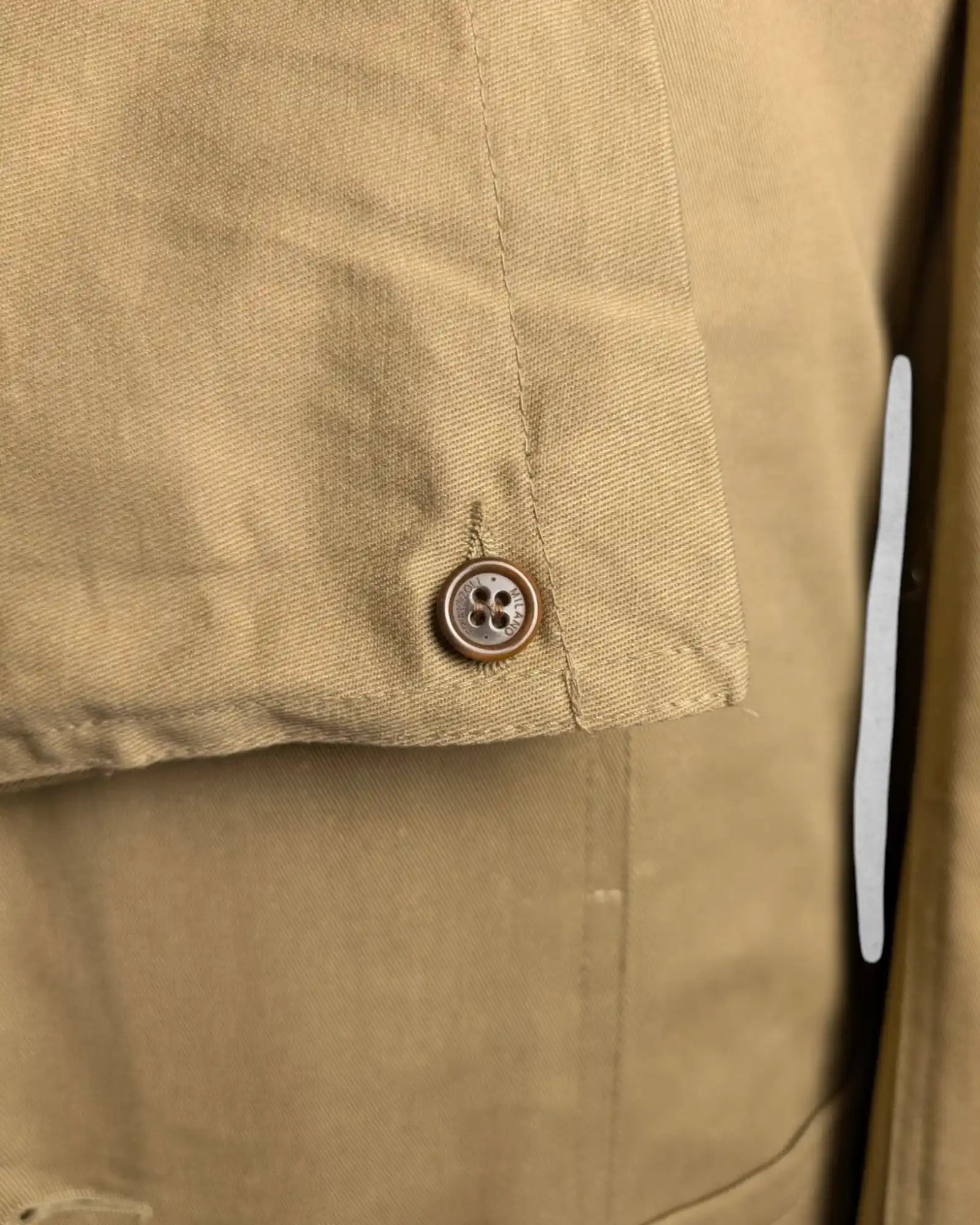 Herrenjacke mit Ärmelknopf