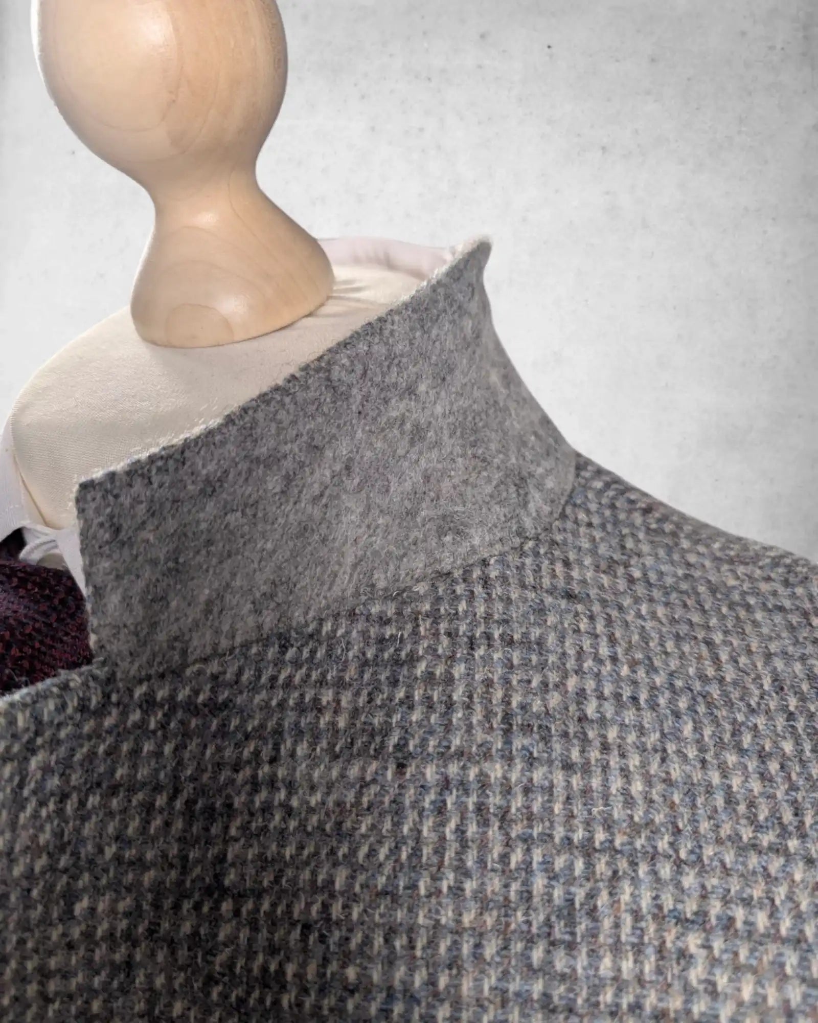 Kragen eines Harris Tweed Herrensakkos