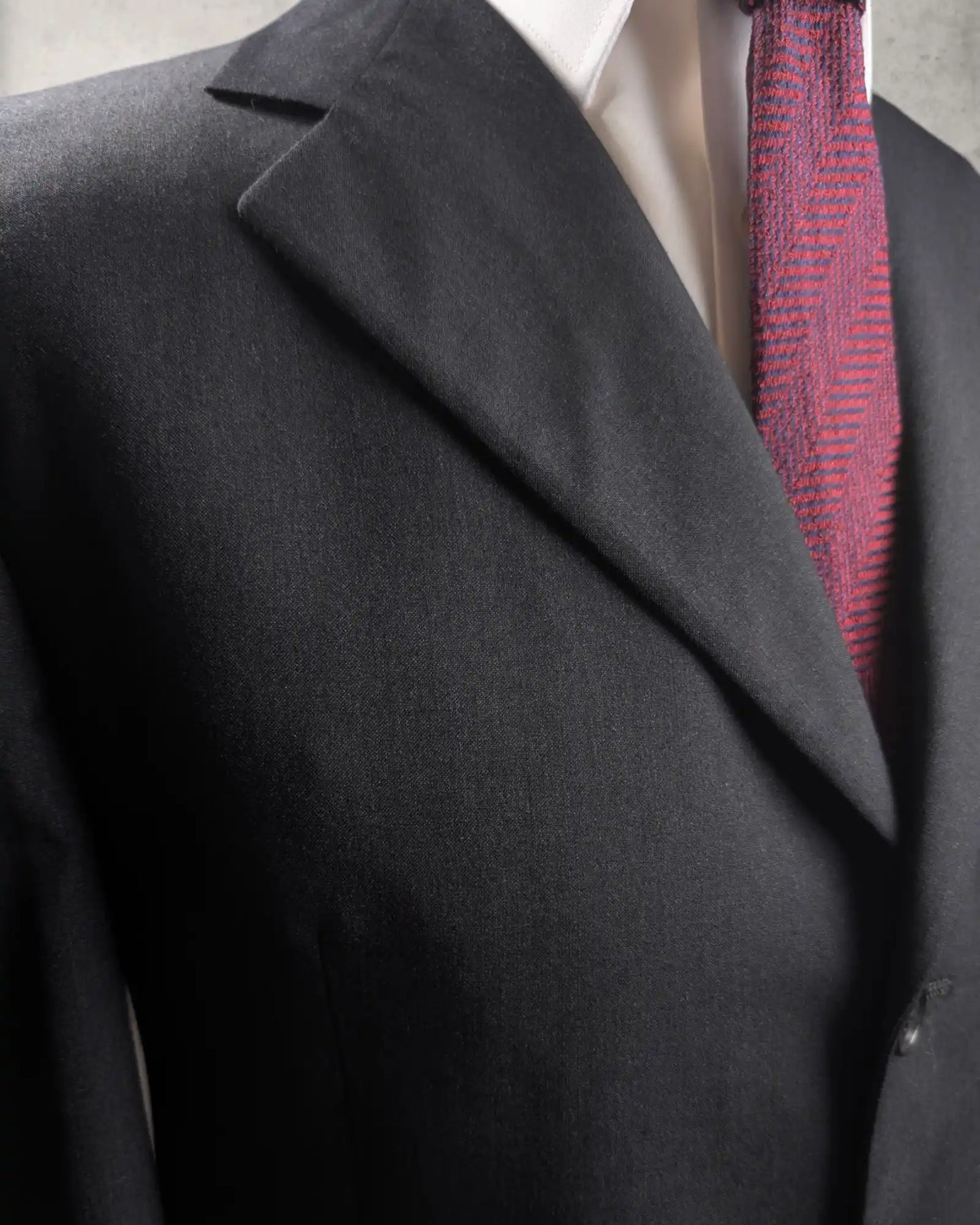 Schulterpartie eines Ermenegildo Zegna Sakkos von Facis