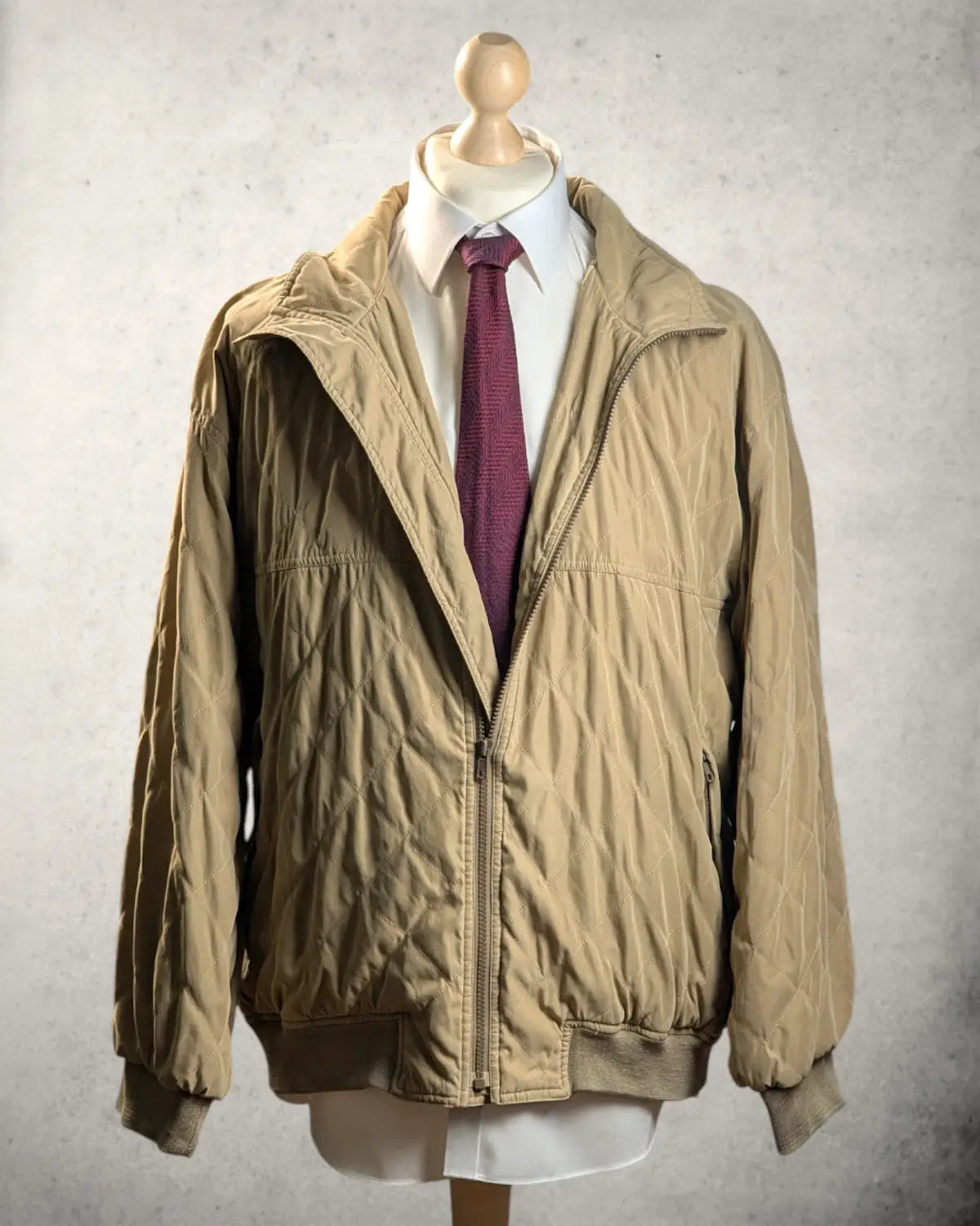 Beigefarbene Herrenjacke von Herno 