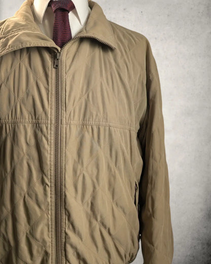 Frontalansicht einer Herno Herrenjacke in Beige