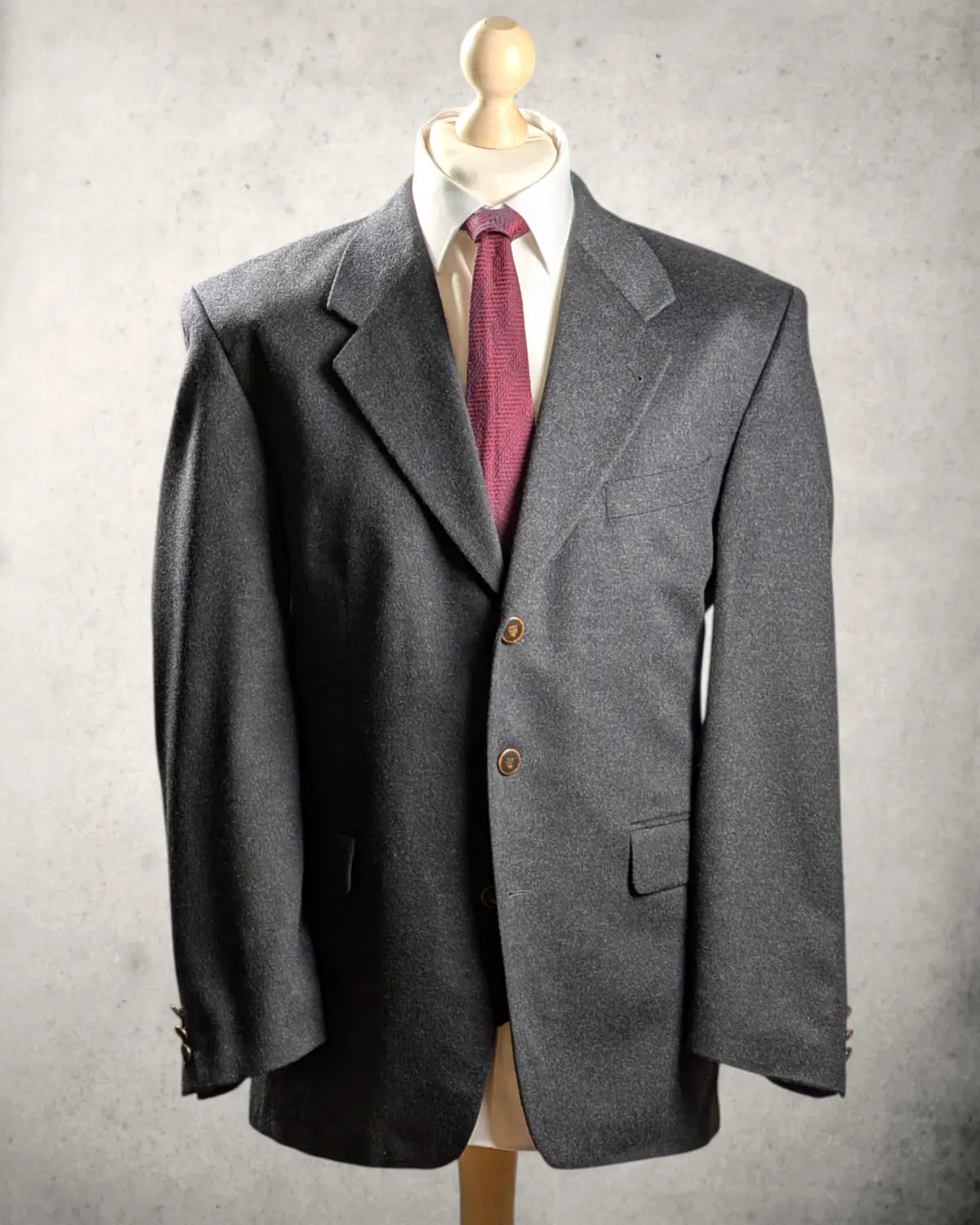 Graues Gaenslen & Völter Kaschmir-Sakko, Größe 56, mit markanter Hopfsack-Gewebe-Optik und detaillierten Metall-Wappenknöpfen