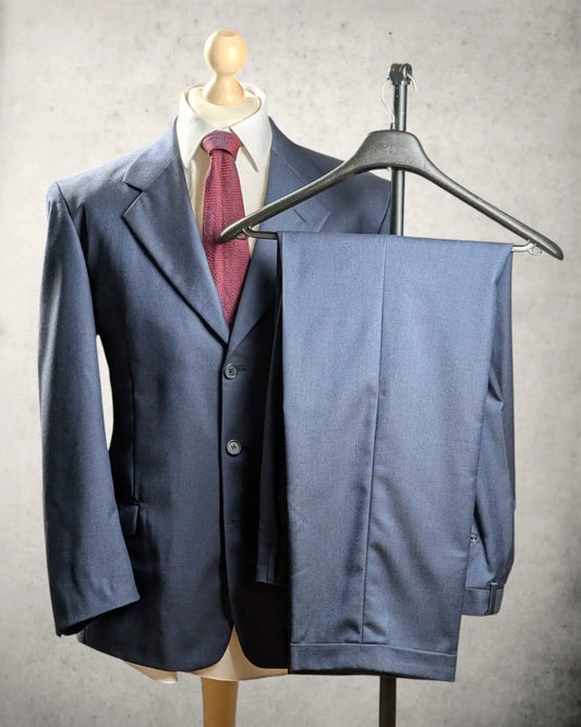 Blauer Herrenanzug von Valentino