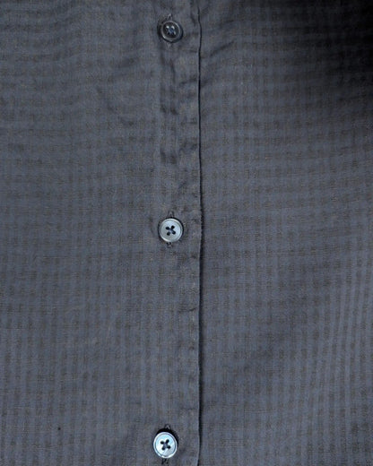 Knopfleiste eines Hugo Boss Hemdes