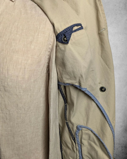 Innenansicht eines Herren Trenchcoats in beige