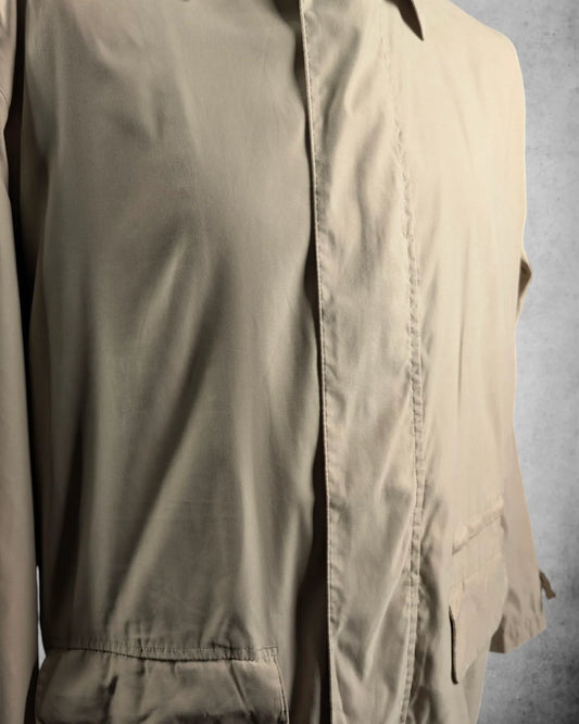 Detailansicht einer Herren-Jacke von Stratos in schönem beige