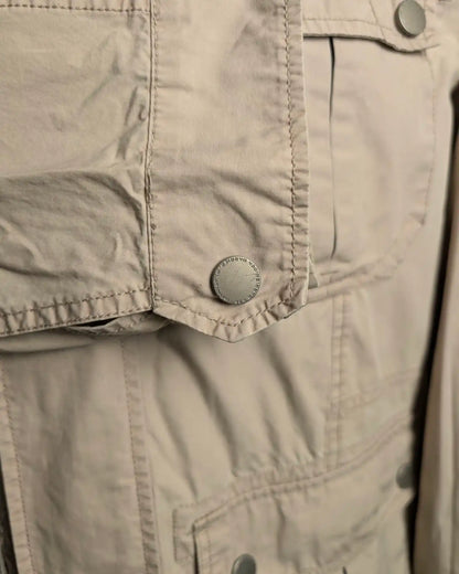 Ärmelansicht einer Herrenjacke von Sea Barrier in beige