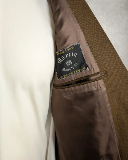 Martin Sons and Co Huddersfield Etikett in einem braunem vintage Herrensakko 