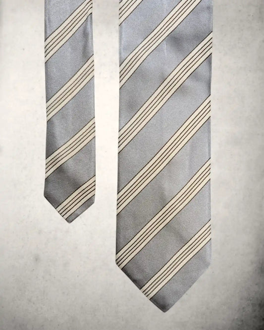 Grau-Silberne Seidenkrawatte von Pal Zileri mit Regimental Streifen
