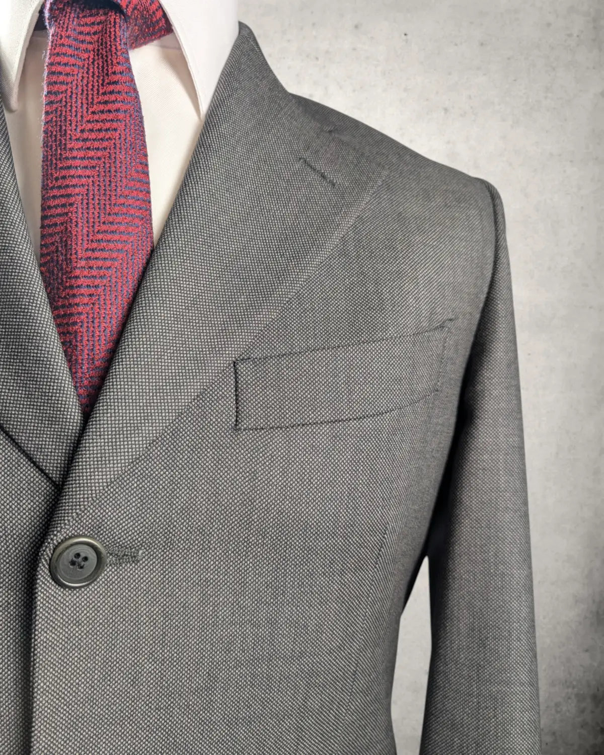 Reversansicht der Sharkskin-Webstruktur (Haikon) aus 100% Schurwolle von Vitale Barberis Canonico.