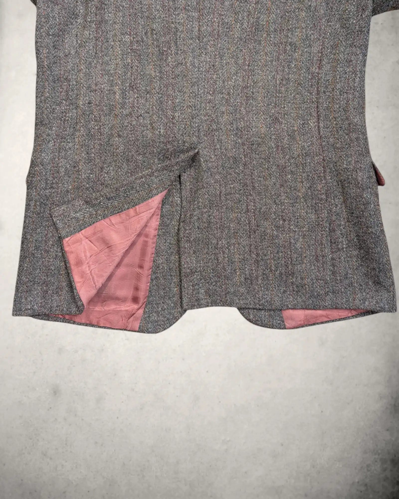 Mittelschlitz eines Harris Tweed Herrensakkos