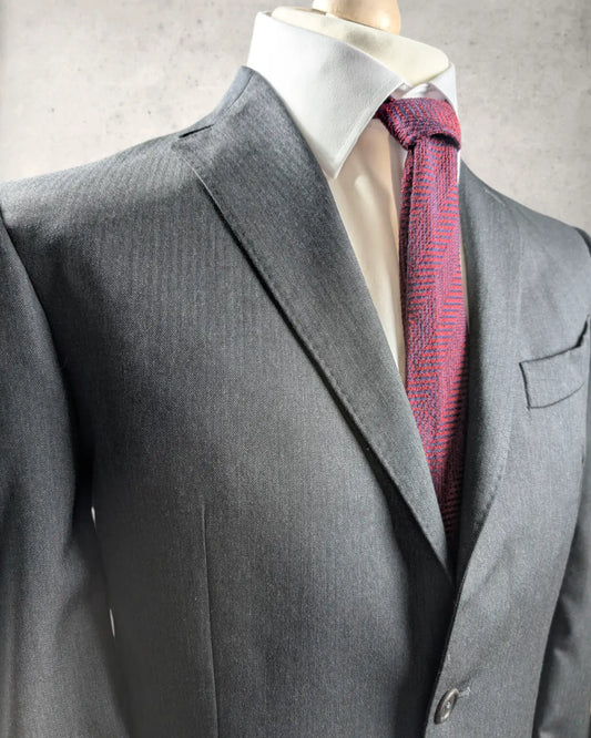 klassisches Herrensakko in Anthrazit aus Tollegno 1900 Stoff in Su Misura ausführung