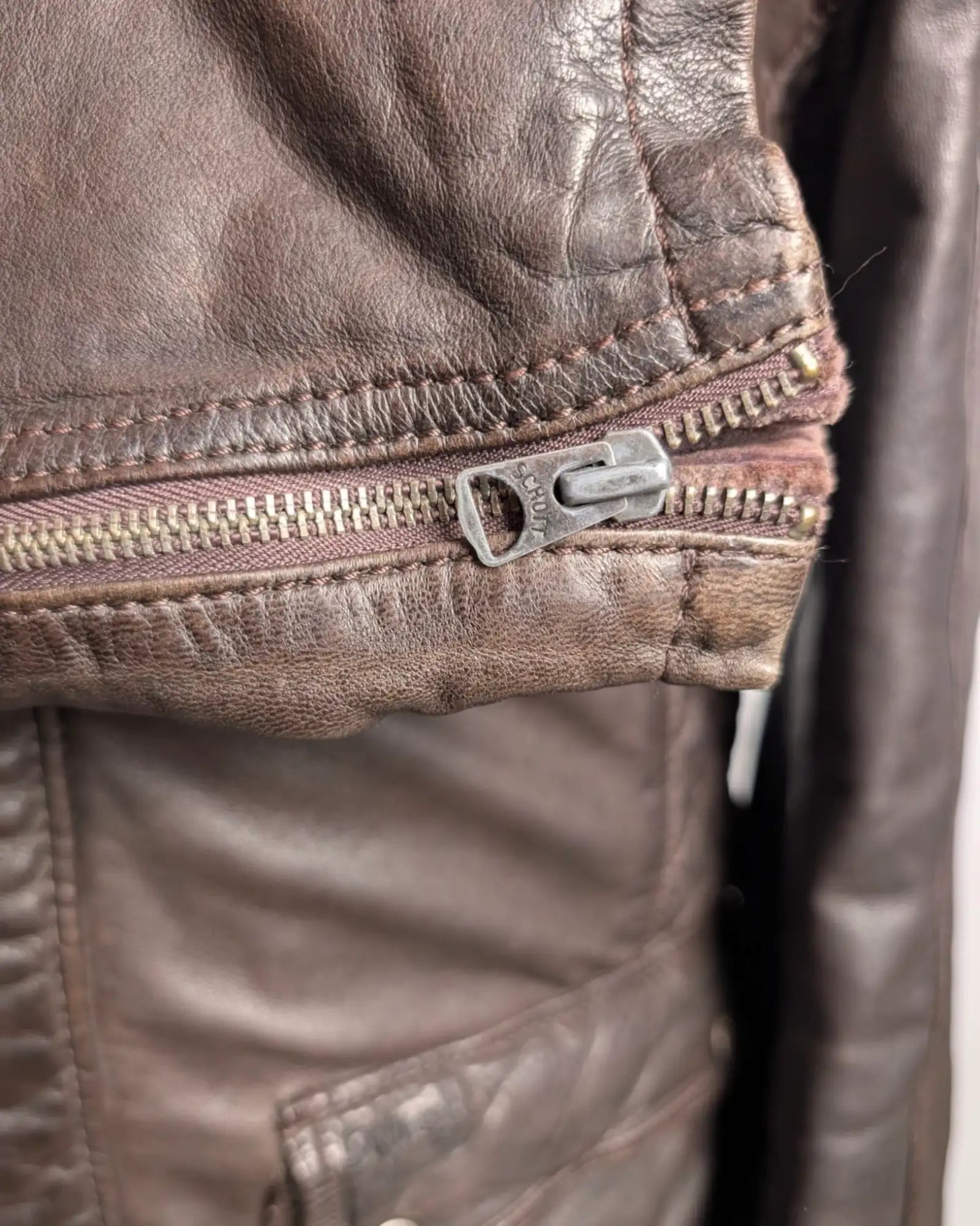 Schott NYC Herren Lederjacke Zipper am Ärmel