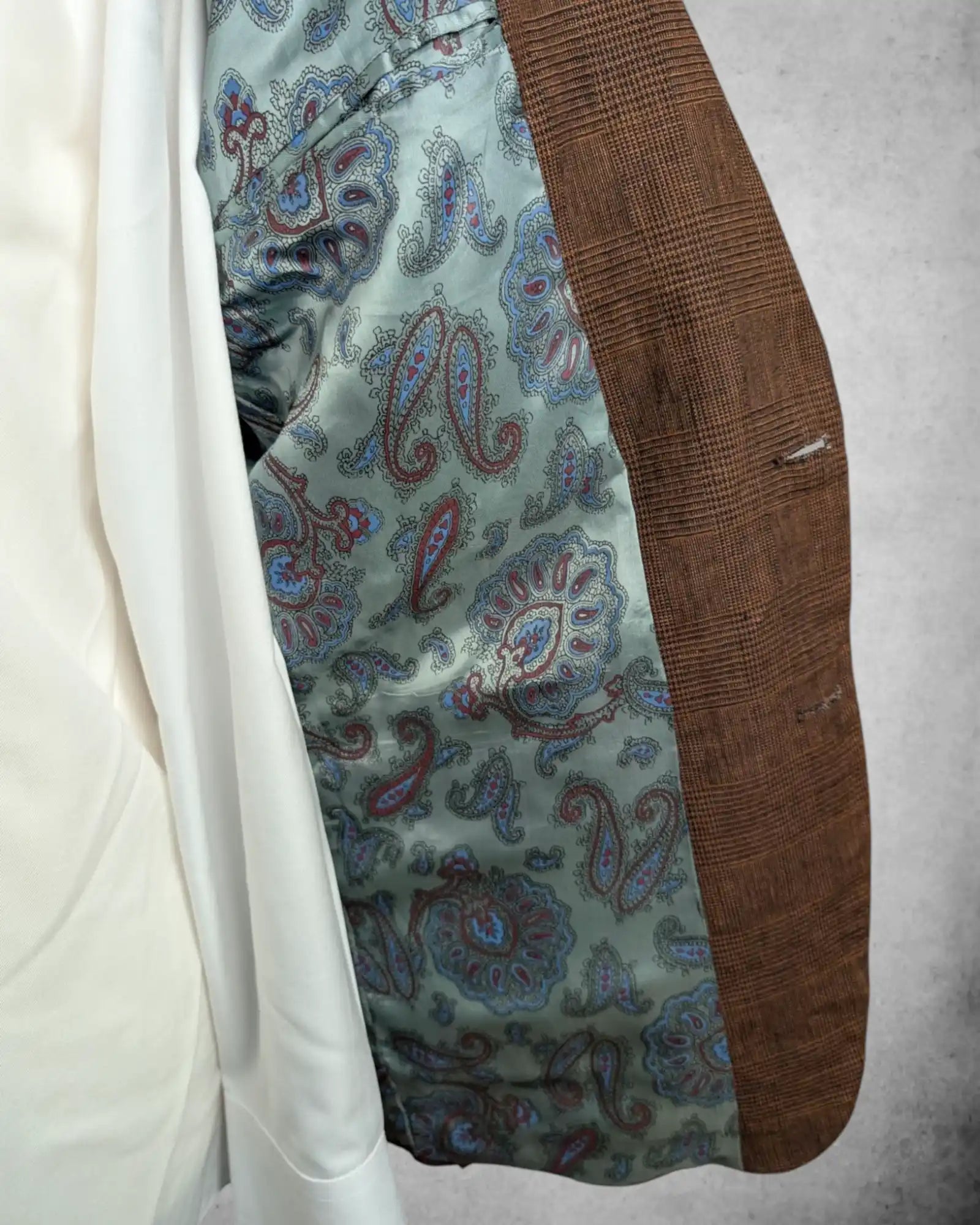 klassisches Herrensakko mit Paisley Muster
